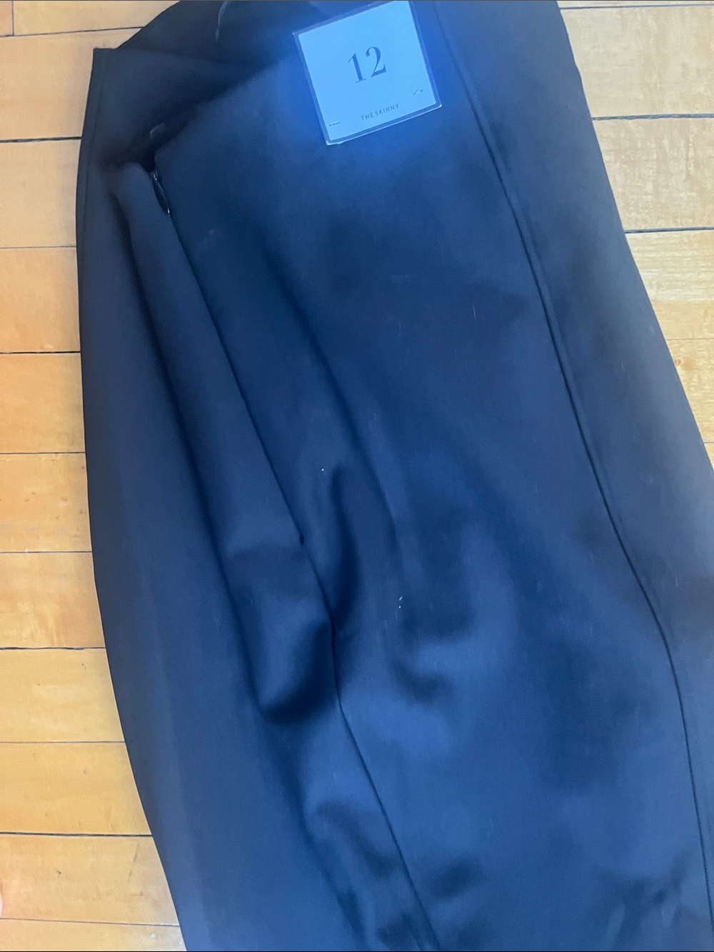 White House Black Market Black Stretch Skinny Pants - Picture 5 of 5